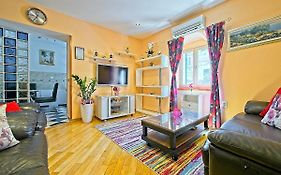 Nina Apartment